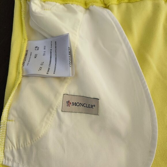 Moncler Logo-patch Terry-cloth Shorts - NWT - Picture 6 of 15